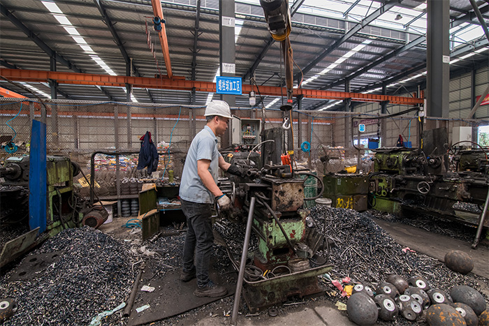 自贡网架配件-螺栓球加工车间